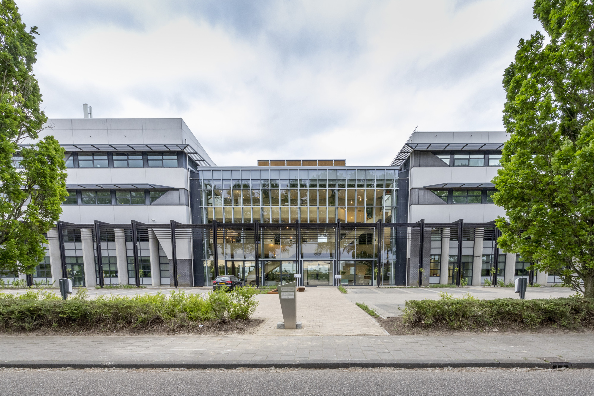 1-HOOFDFOTO%20Den%20Bosch%20-%20Gebouw%20vol%20Energie%20-%20GvE%20-%20kantoor%209586.jpg